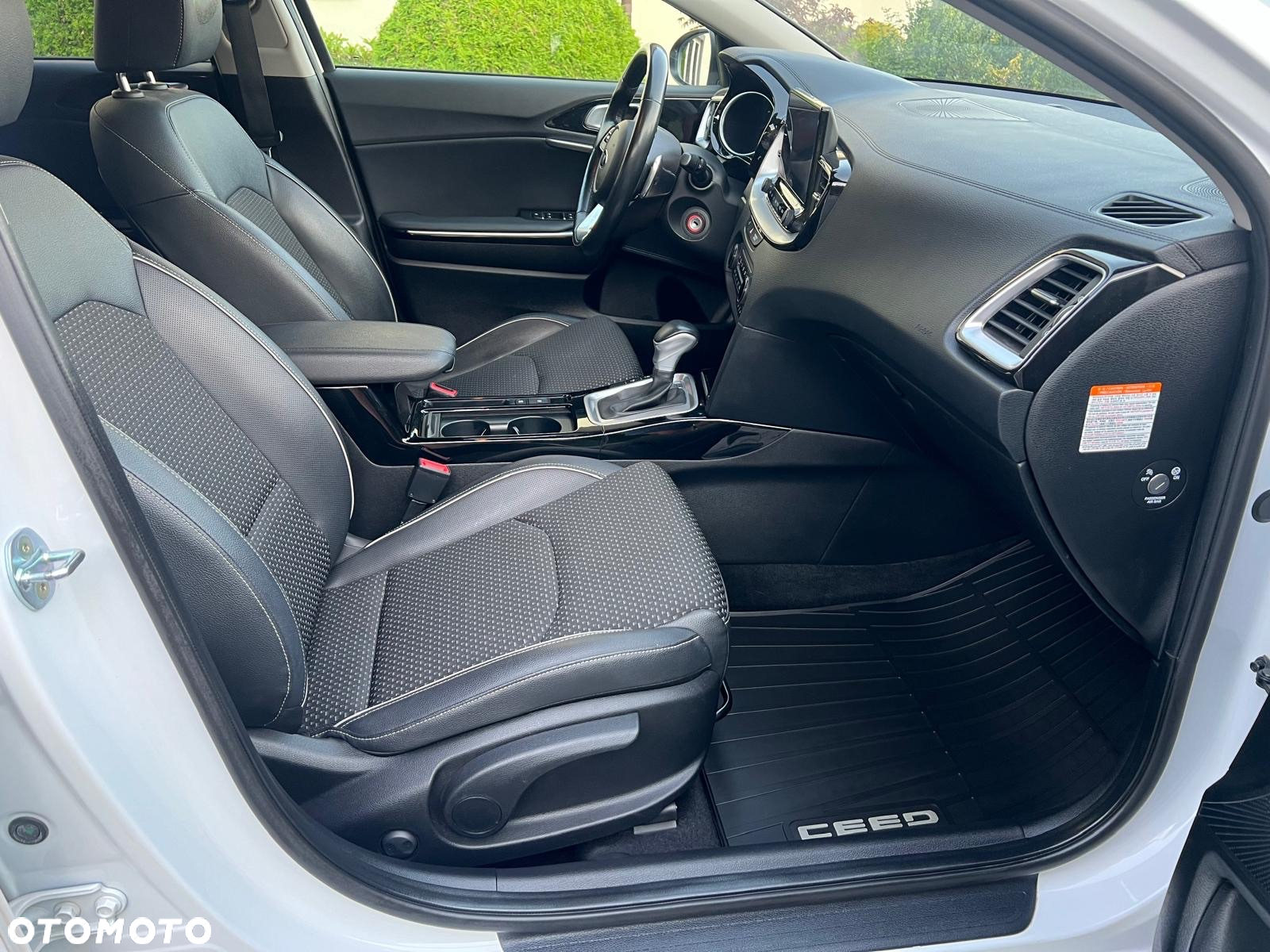 Kia Ceed 1.6 CRDi SCR L Business Line DCT - 26