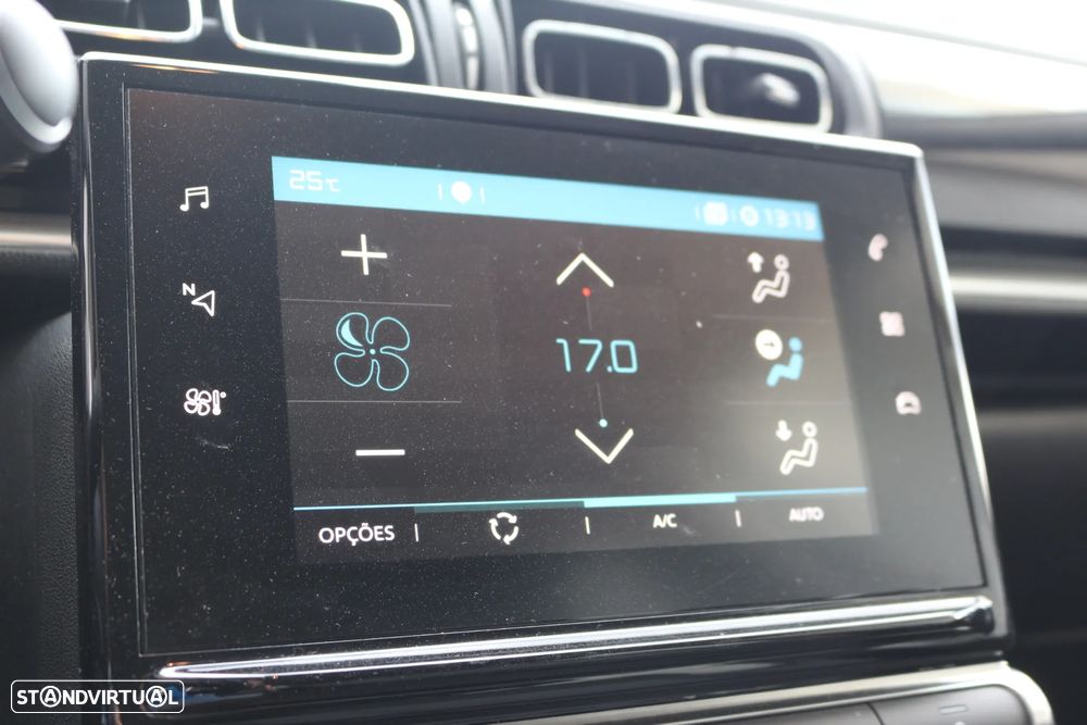 Citroën C3 1.2 PureTech Shine - 19