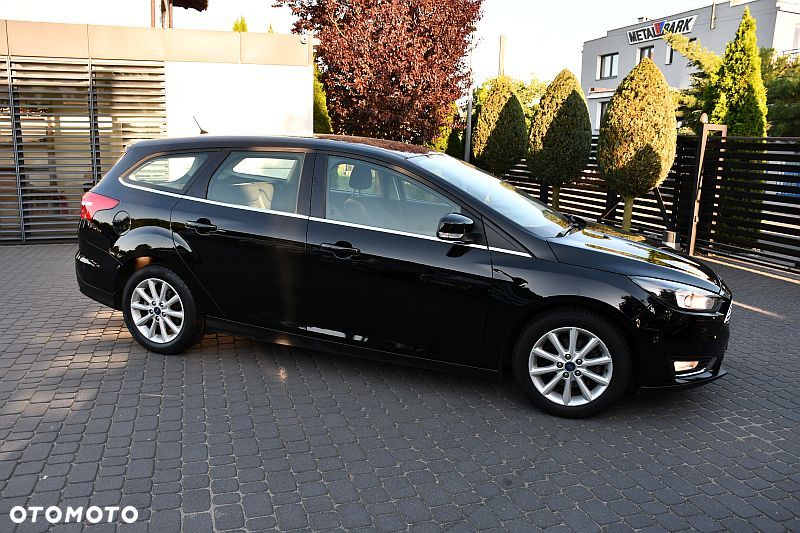 Ford Focus 1.5 TDCi DPF Start-Stopp-System Titanium - 29