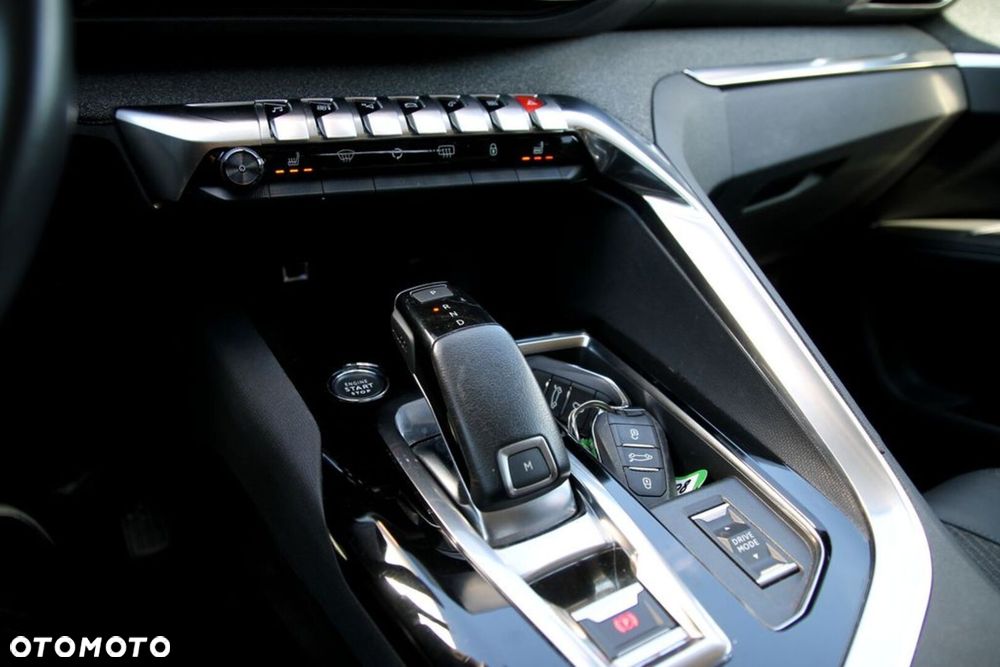 Peugeot 3008 1.2 PureTech Allure Pack S&S EAT8 - 22