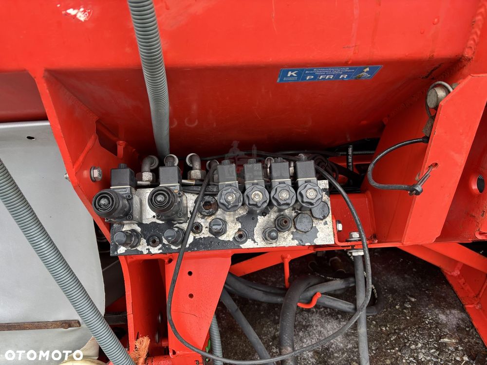 Rozsiewacz RAUCH Axera H EMC GLB1400 GL700 - 10