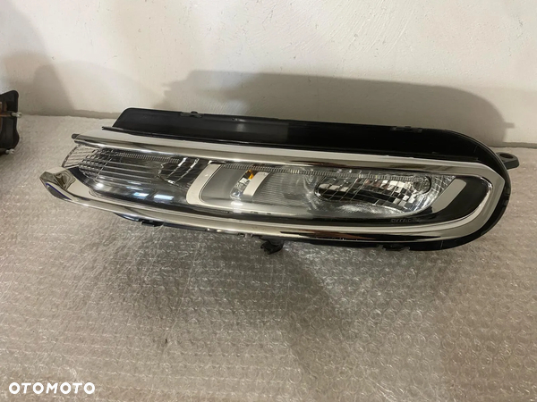 Citroen C3 Berlingo halogen światlo jazdy dziennej lewy zwykly
