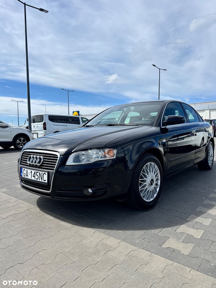 Audi A4 Limousine - 3