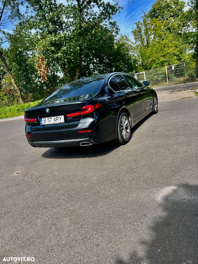 BMW Seria 5 520i AT - 12