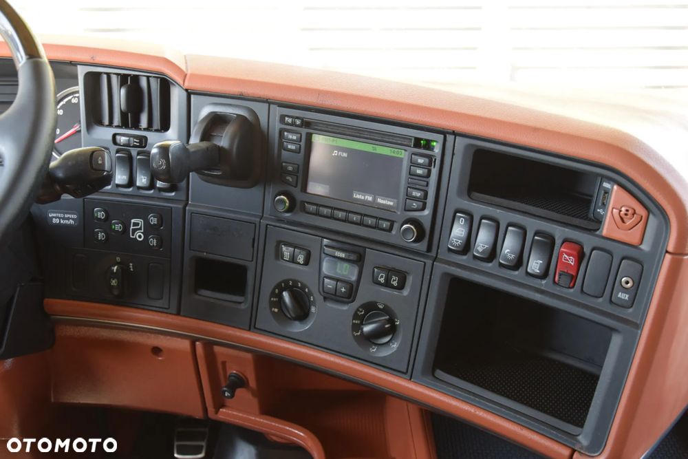 Scania R520 V8 / EURO 6 / FULL AIRMATIC / RETARDER / KLIMATYZACJA / ACC / 2 ZBIORNIKI PALIWA / ALUFELGI / LEDY / FULL SPOILERY / WERSJA PREMIUM / SPROWADZONA - 21
