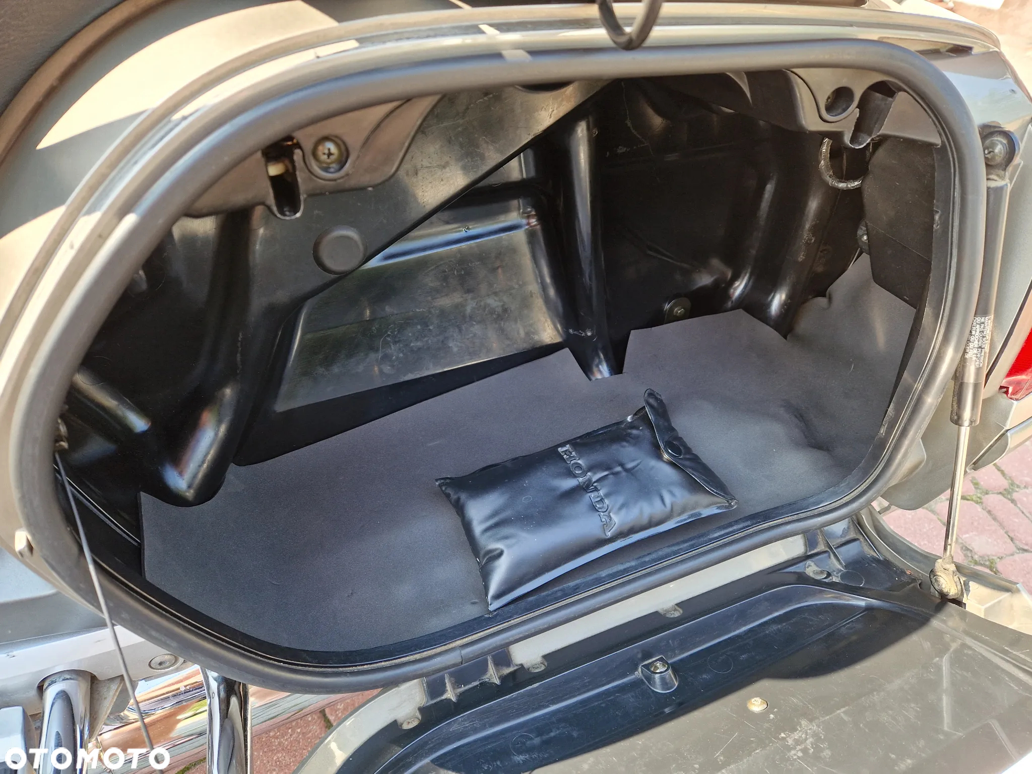 Honda GL - 25