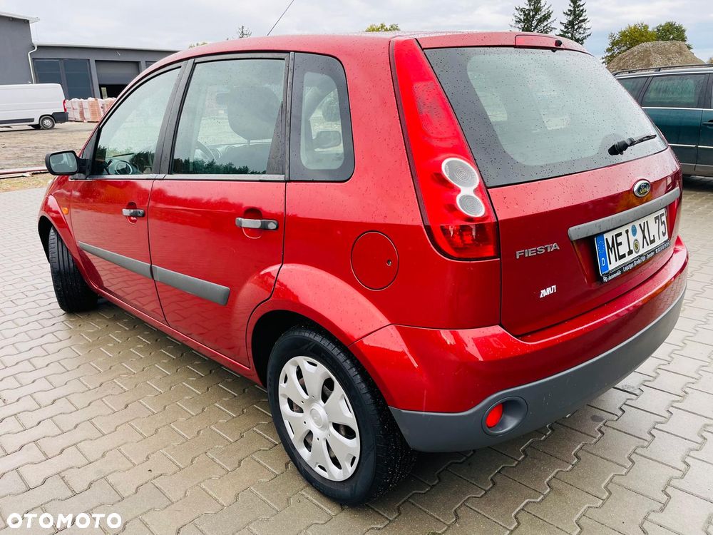 Ford Fiesta 2007 photo 4