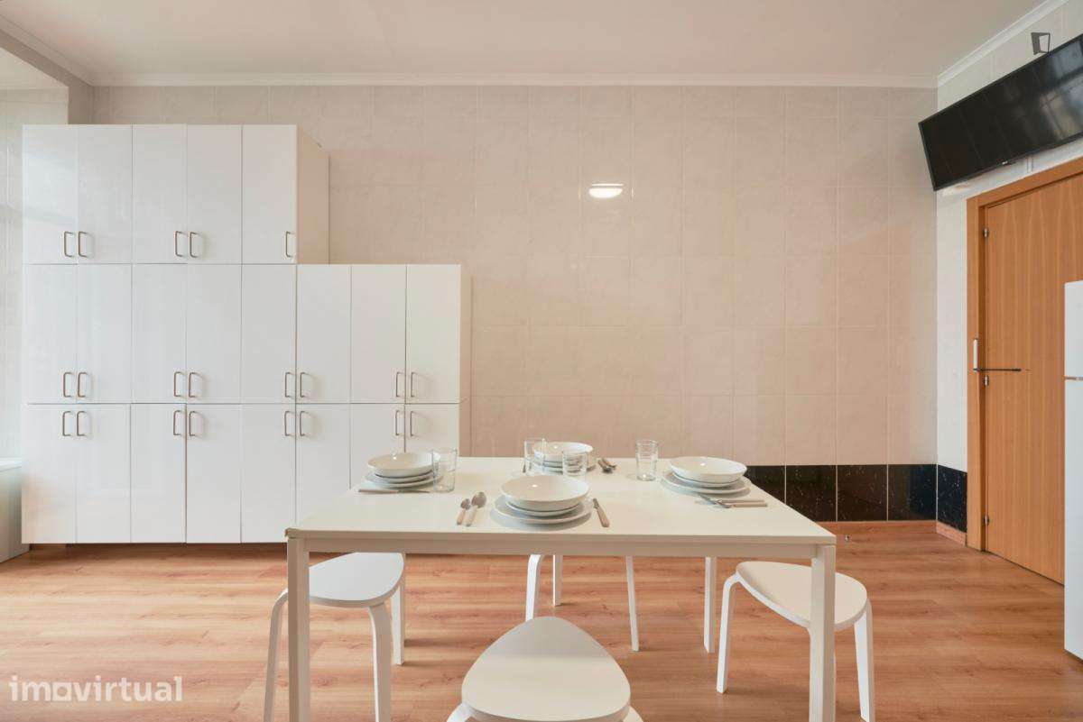 Quarto - localizado em Entrecampos Lisbon - Grande imagem: 5/12