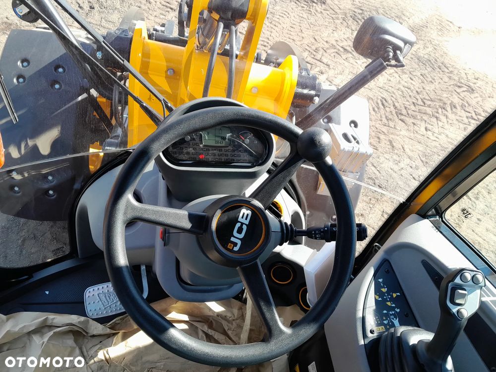 JCB 409 - 24