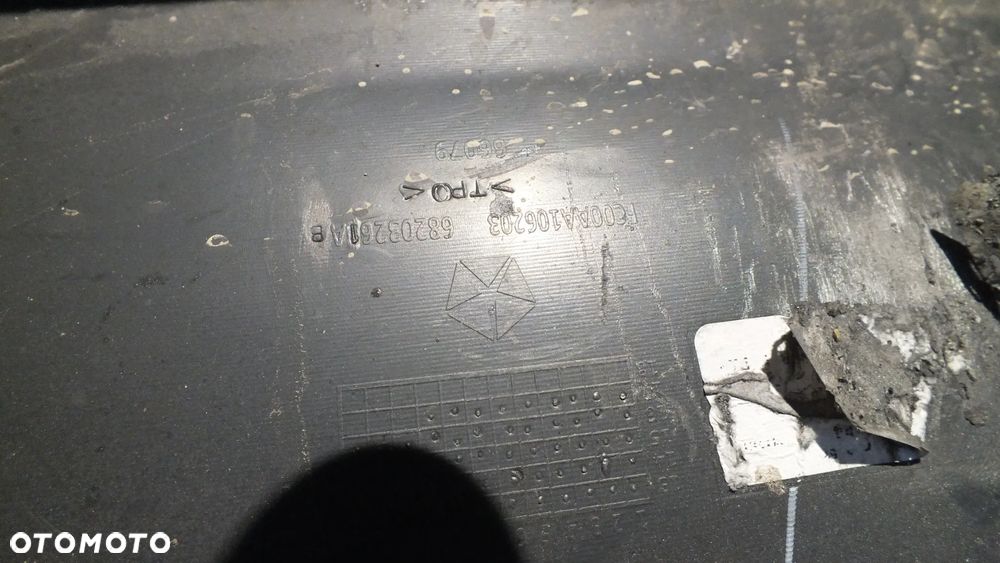 Zderzak tylny Jeep Cherokee KL - 7