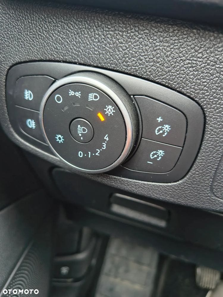 Ford Focus 1.5 EcoBlue Titanium - 22