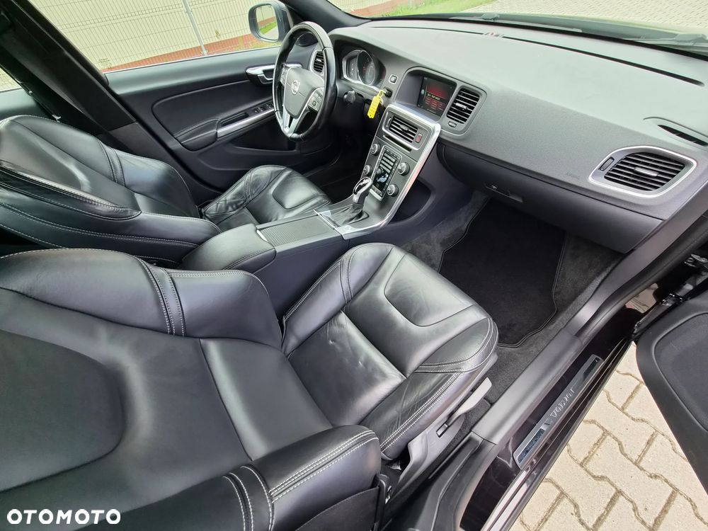 Volvo S60 D4 Drive-E Summum - 26