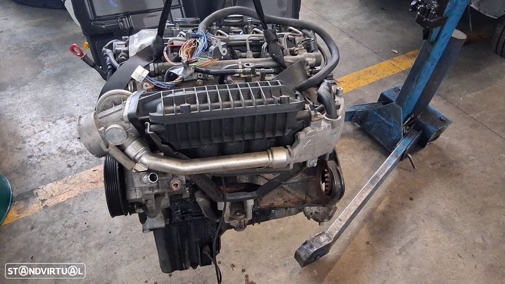Motor Mercedes W210 2.2cdi refª 611.961 com injeção - 2