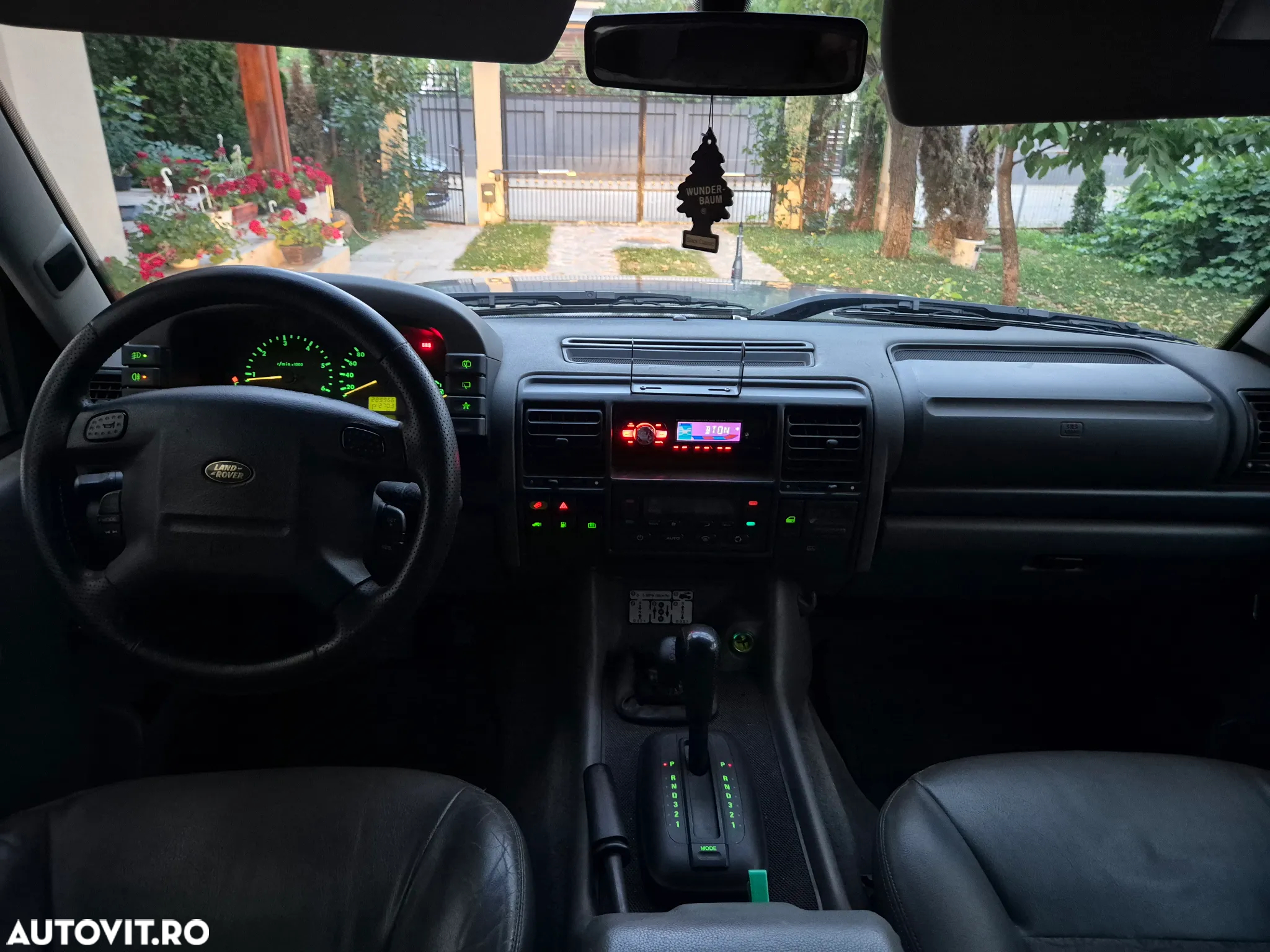 Land Rover Discovery - 5