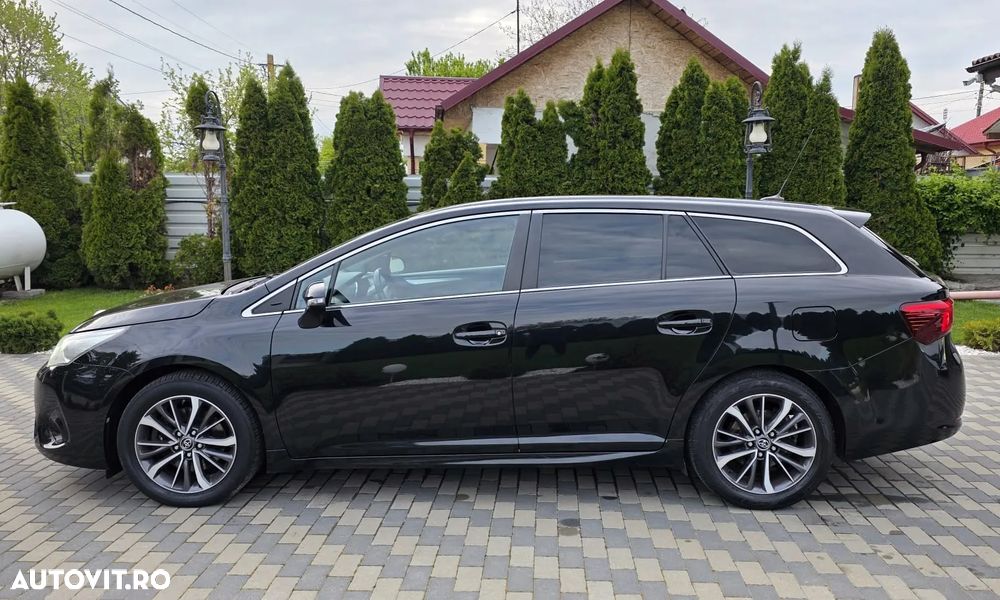 Toyota Avensis - 6