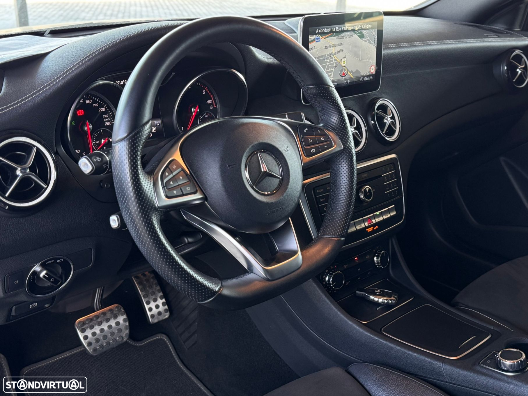 Mercedes-Benz CLA 200 d Shooting Brake AMG Line Aut. - 10