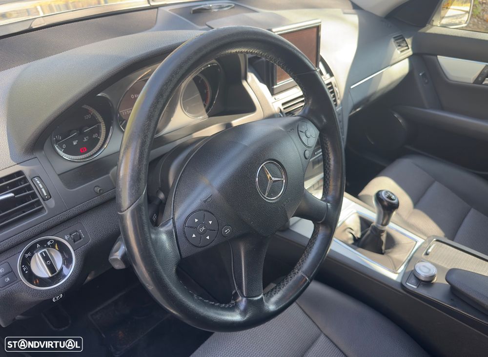 Mercedes-Benz C 220 CDi Avantgarde BlueEfficiency - 11