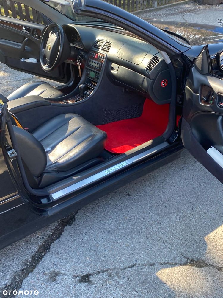 Mercedes-Benz CLK - 12