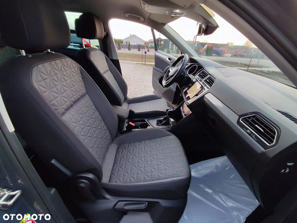 Volkswagen Tiguan - 28