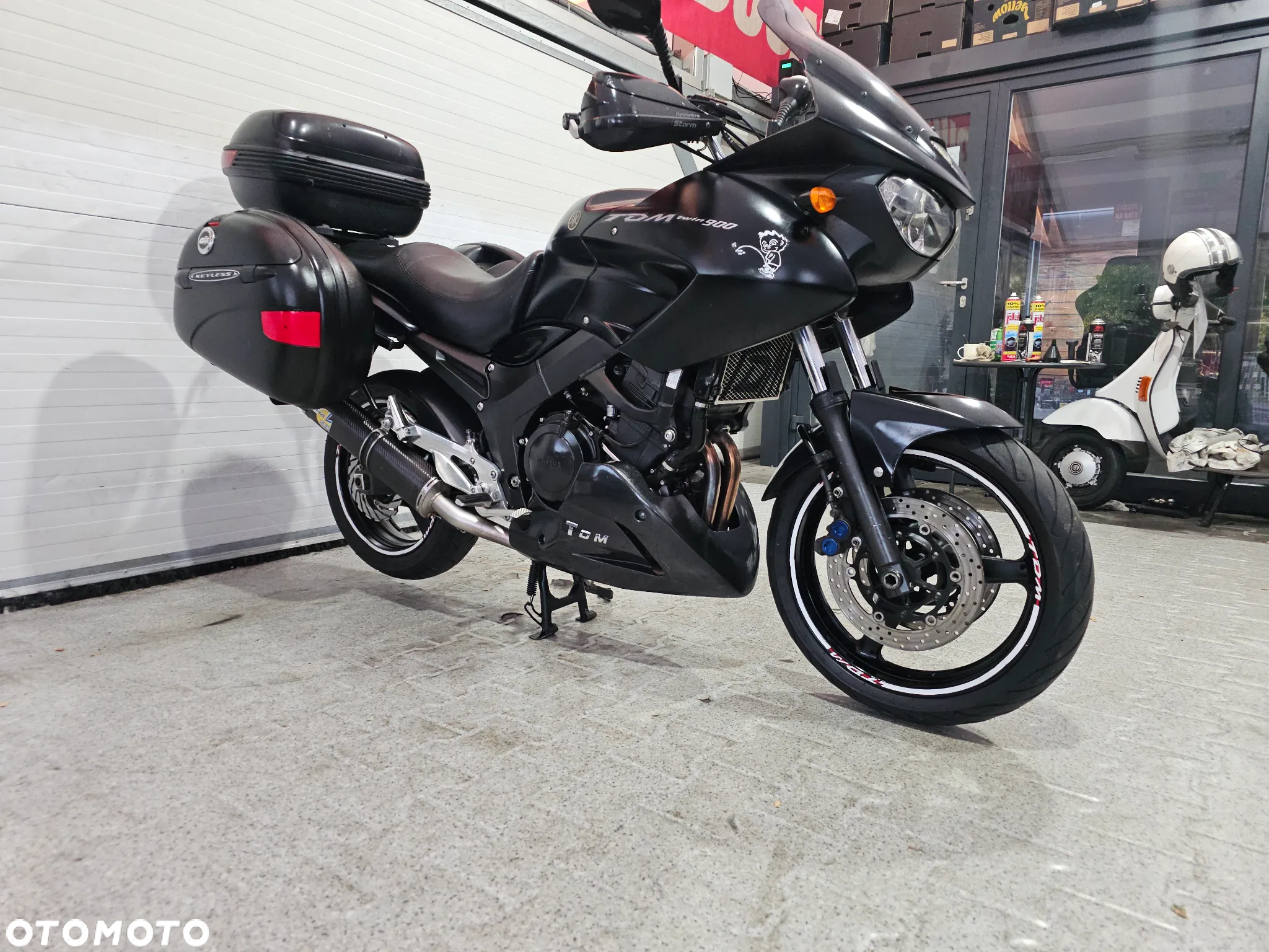 Yamaha TDM - 9
