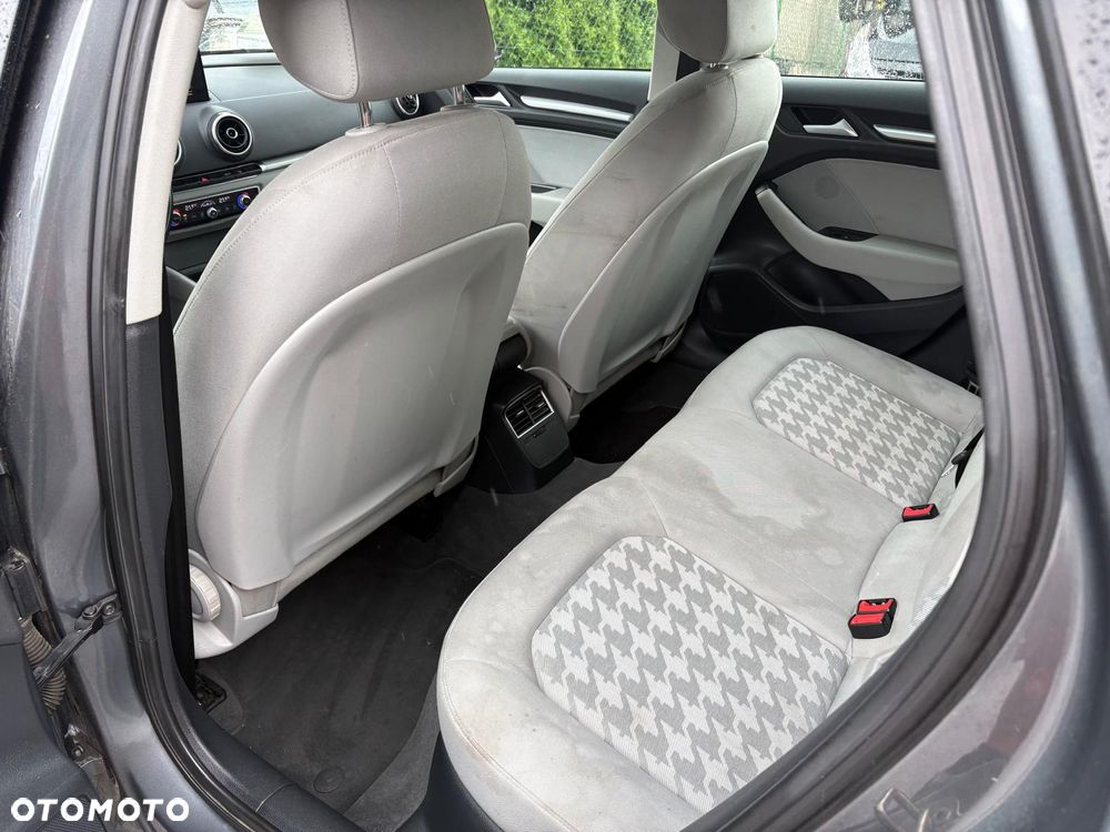 Audi A3 Sportback 1.6 TDI S tronic - 27