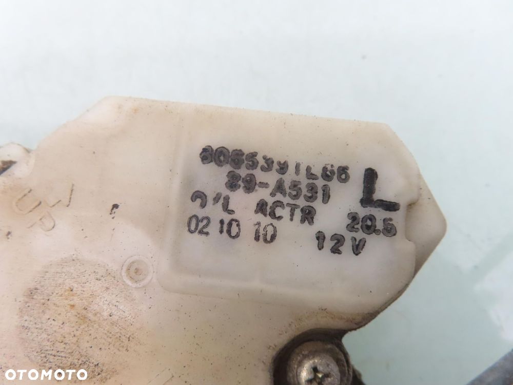 ZAMEK LEWY PRZEDNI NISSAN TERRANO II (R20) 89A531 4 PIN - 4
