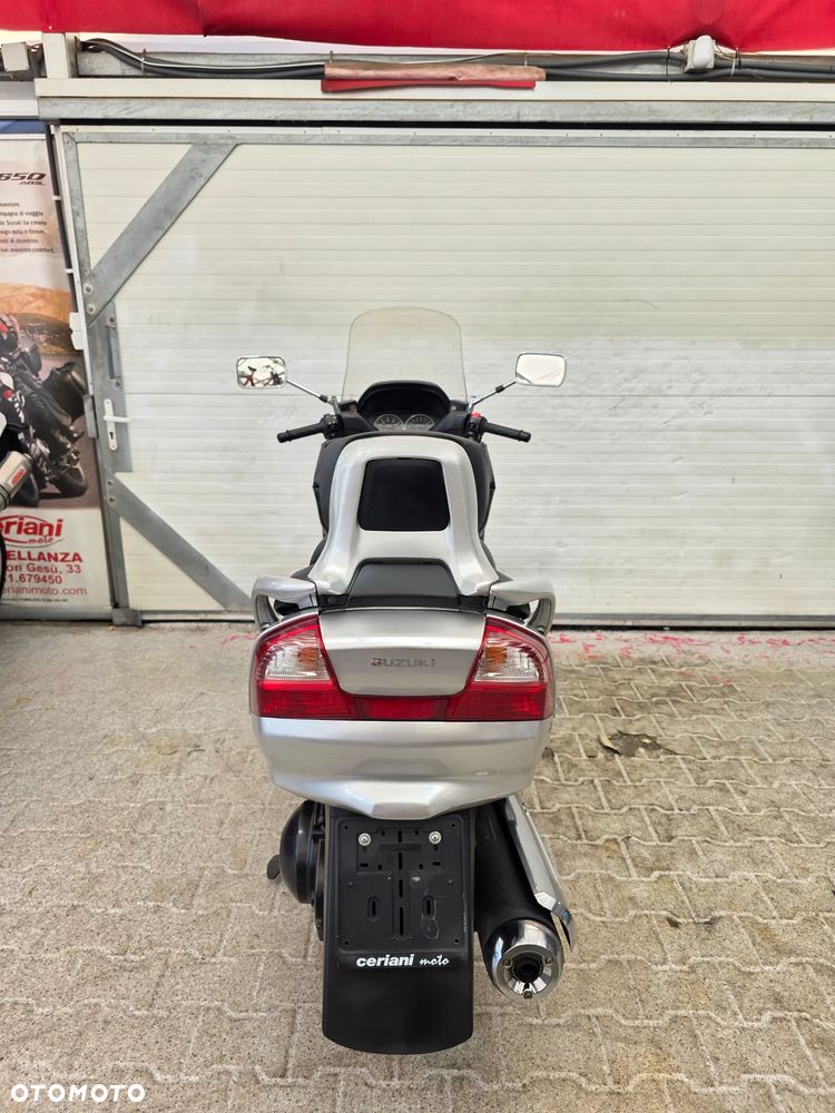 Suzuki Burgman - 25