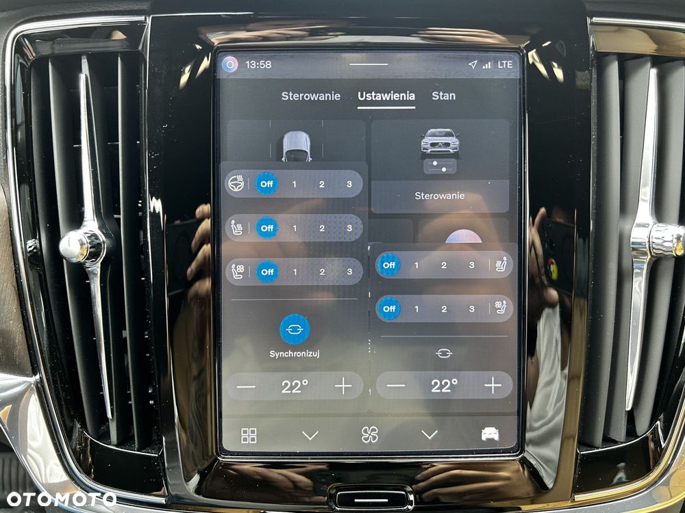 Volvo V90 Cross Country - 29