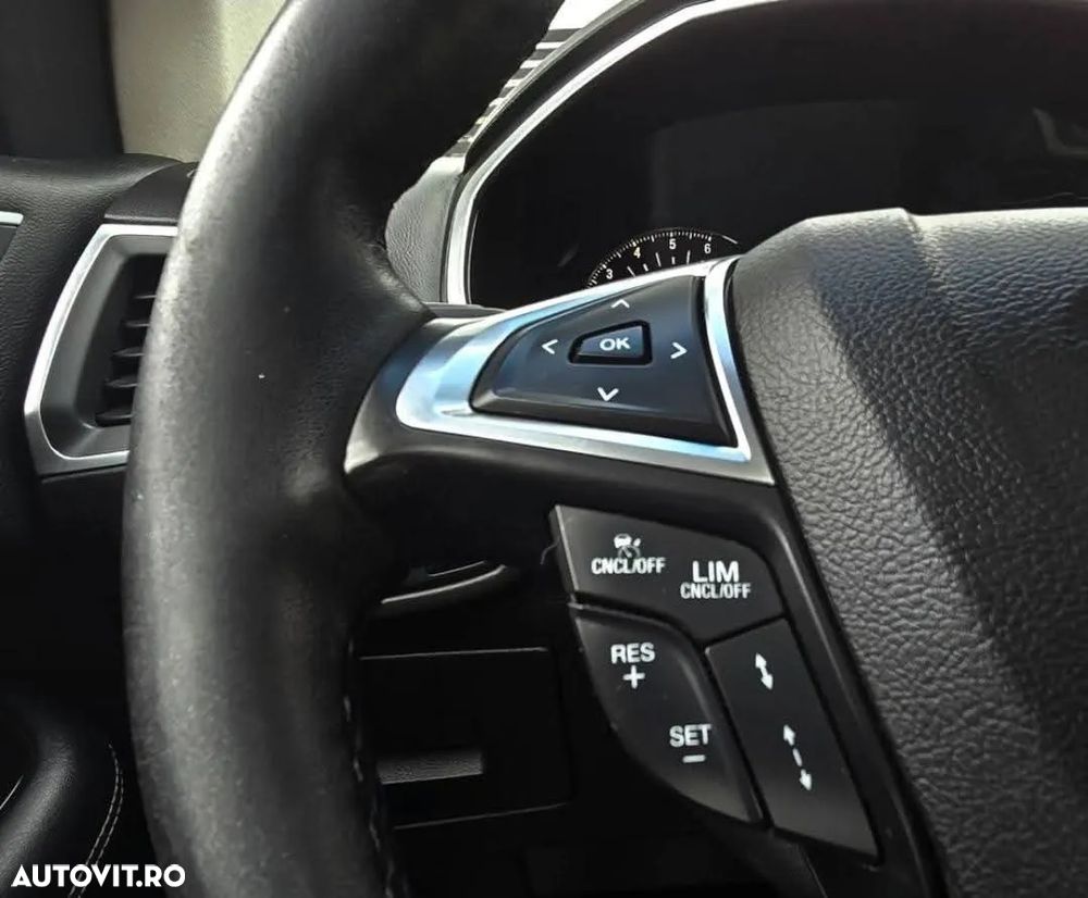 Ford Edge 2.0 TDCi Bi-Turbo 4x4 Titanium - 23