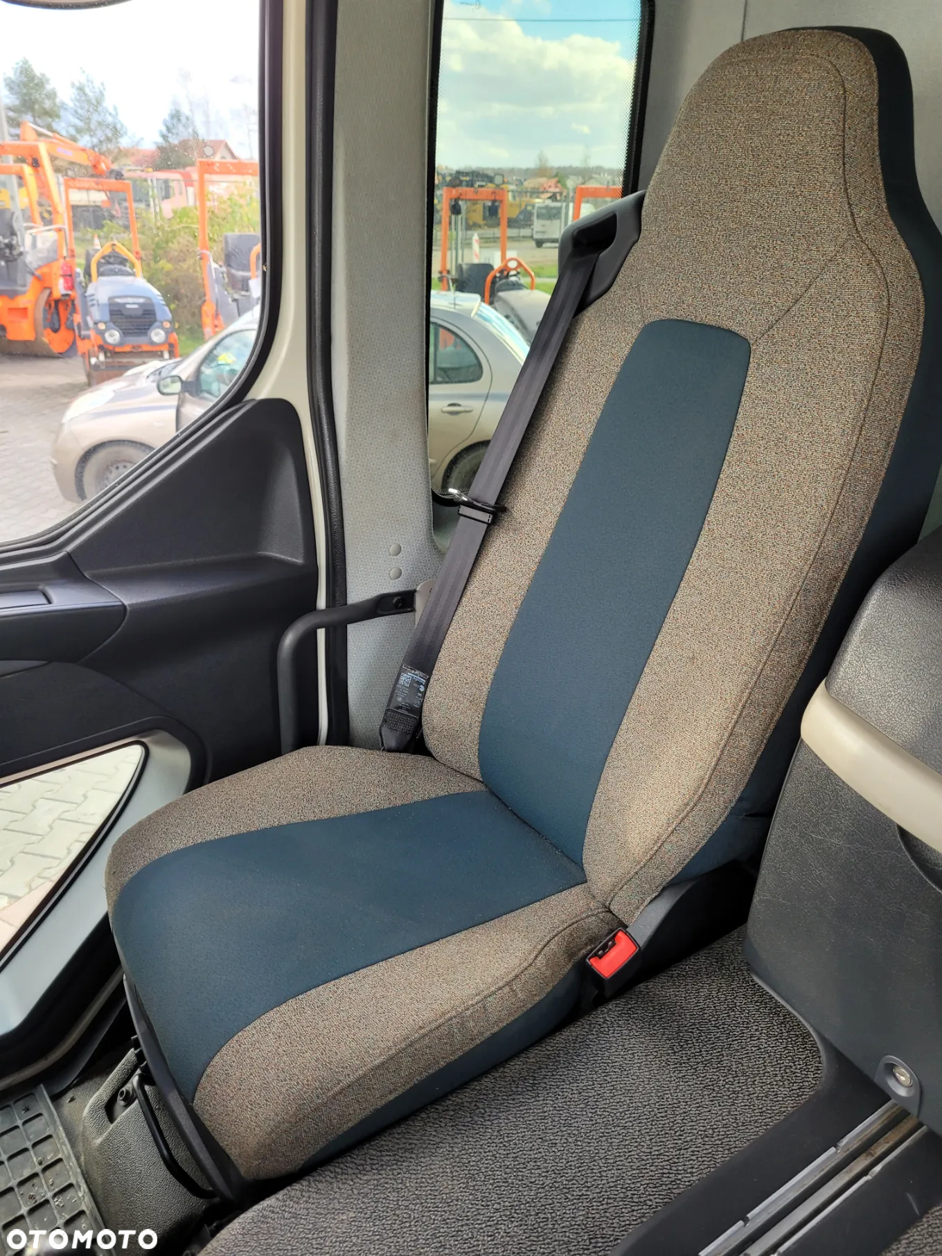 Volvo FL 4x2 - 16