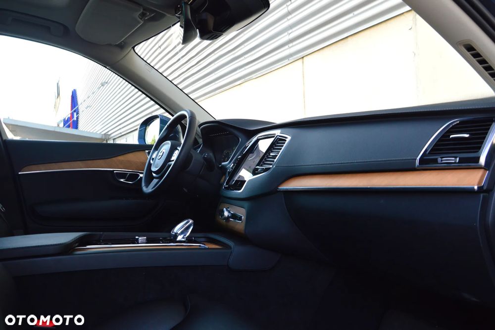 Volvo XC 90 - 17