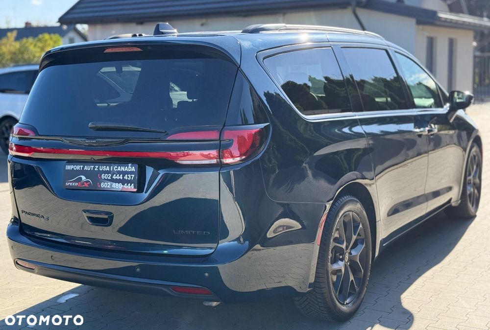 Chrysler Pacifica - 11