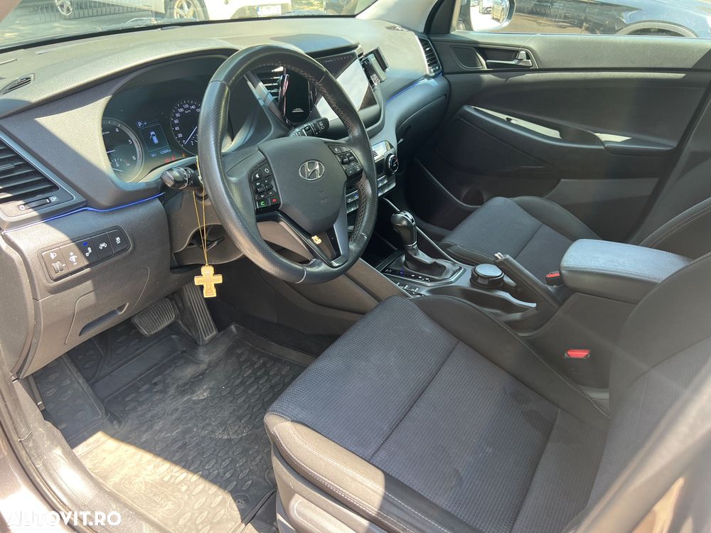 Hyundai Tucson 2.0 CRDI 4WD 6AT Style - 7