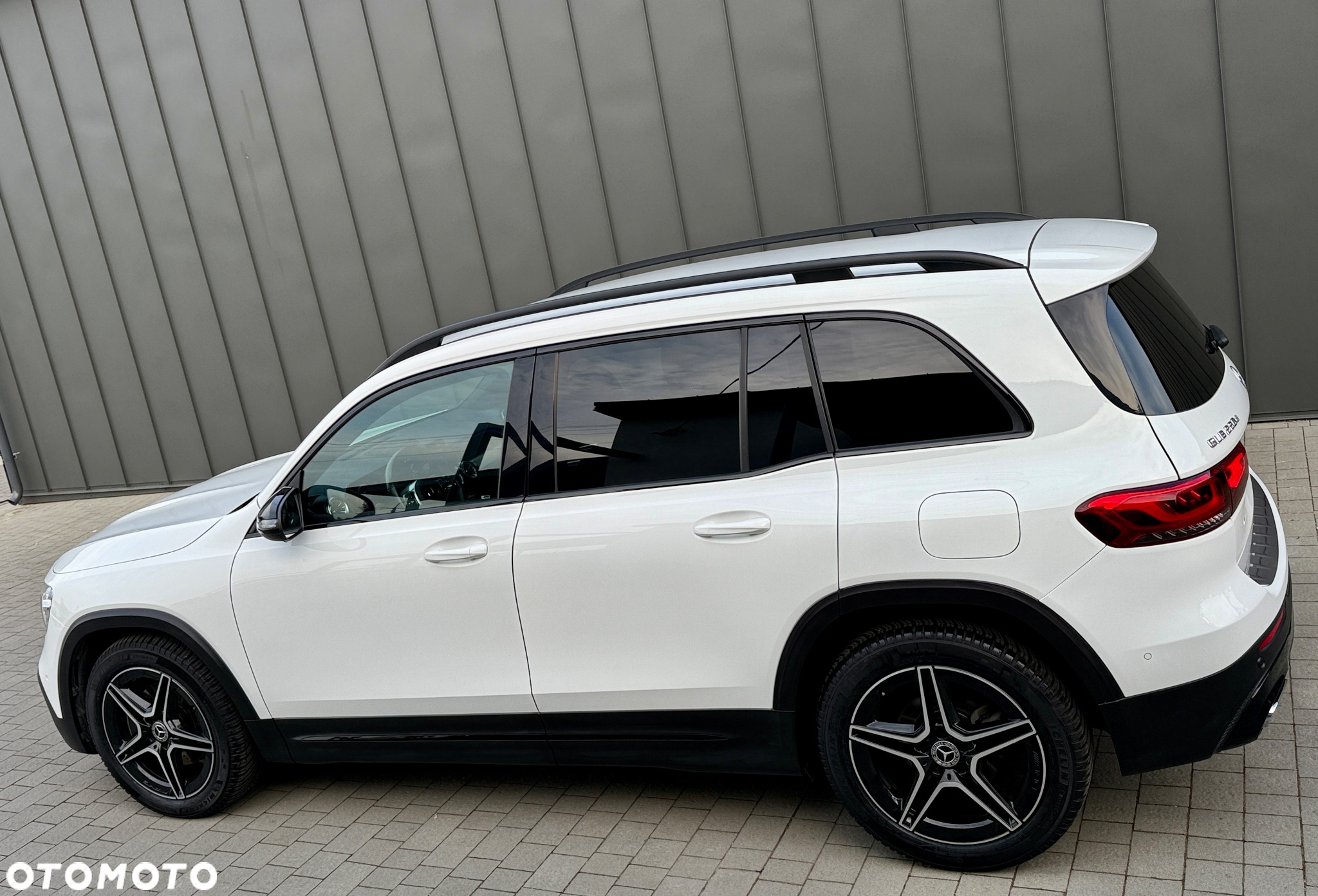 Mercedes-Benz GLB 200 d 4-Matic AMG Line 8G-DCT - 19