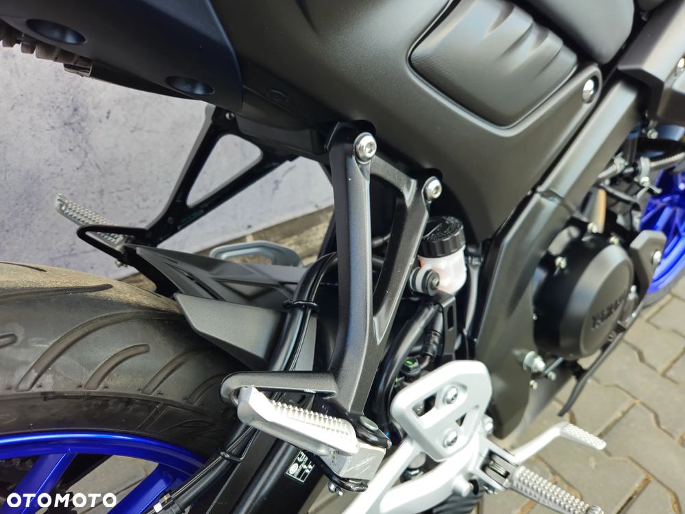 Yamaha MT - 17