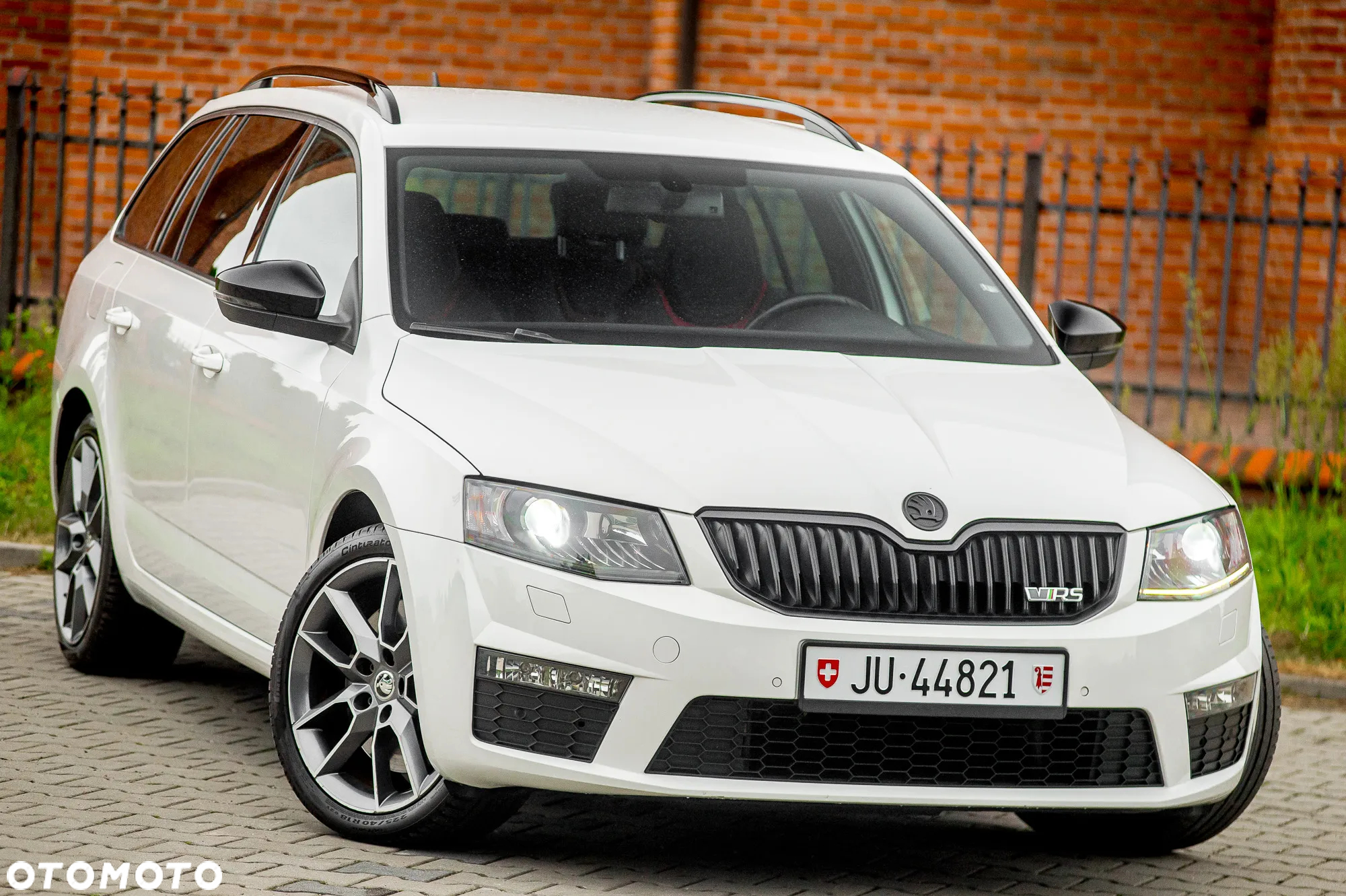 Skoda Octavia 2.0 TSI RS - 3