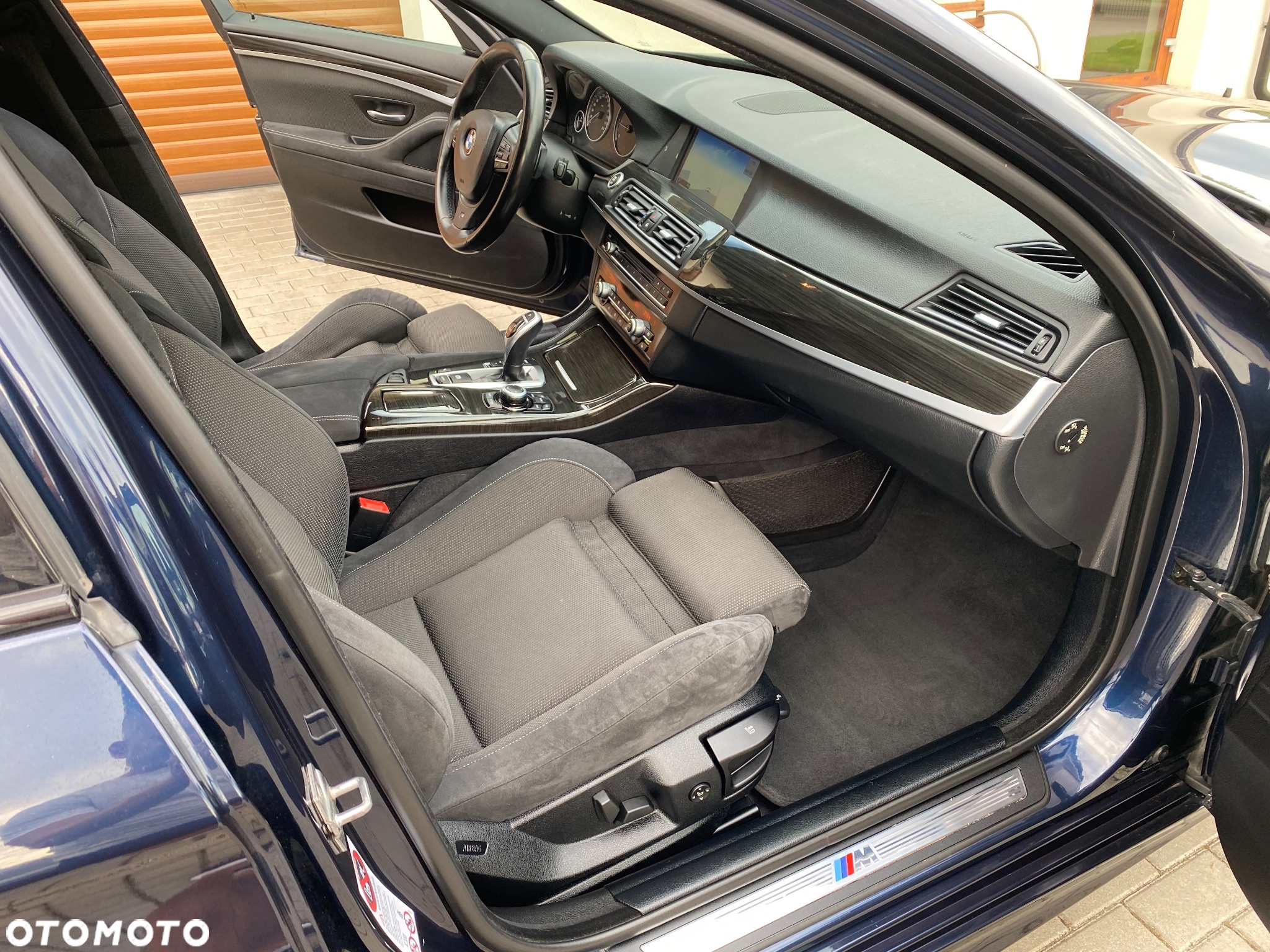 BMW Seria 5 520d Touring Sport-Aut - 9