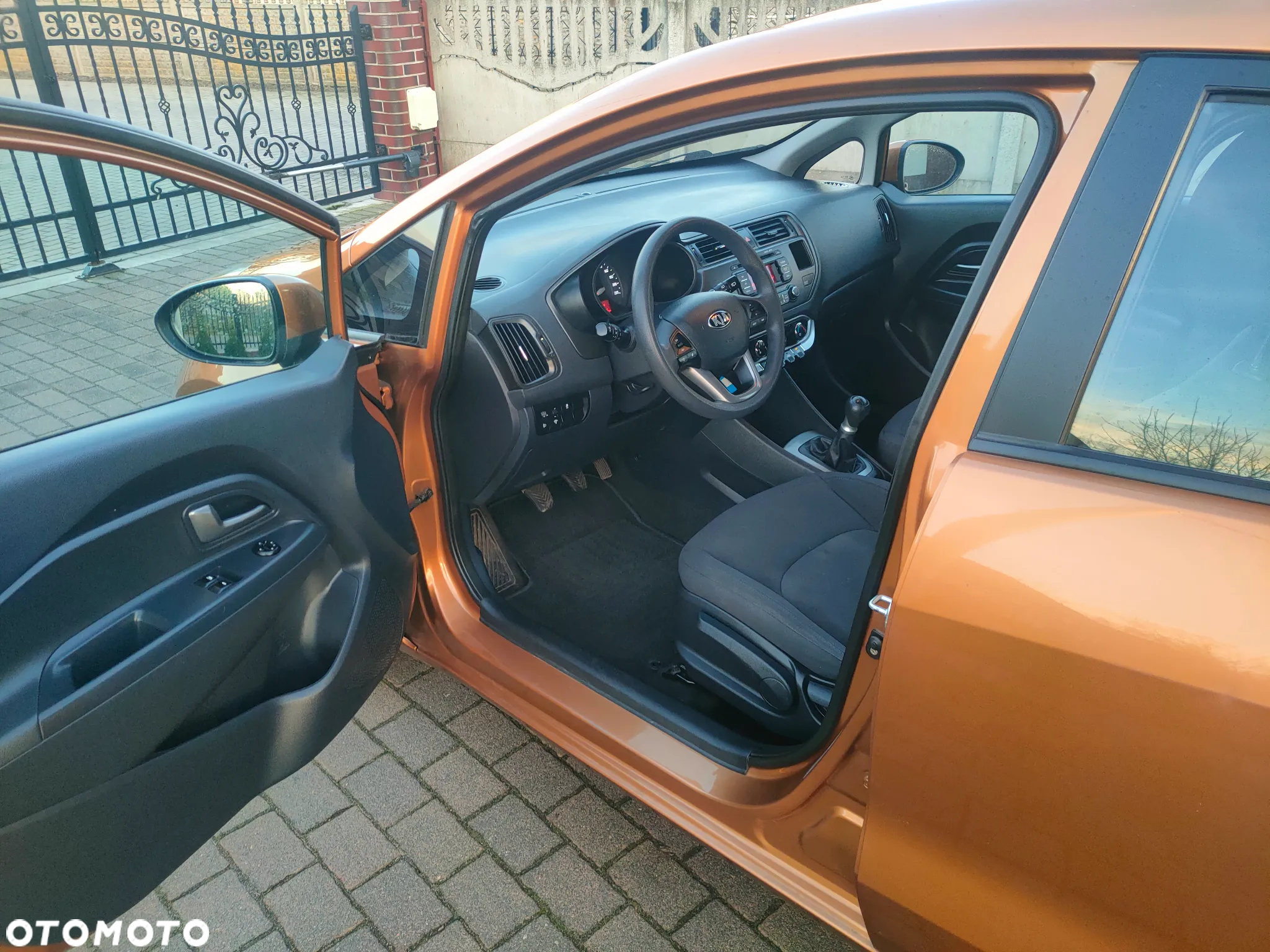 Kia Rio 1.2 Attract - 6