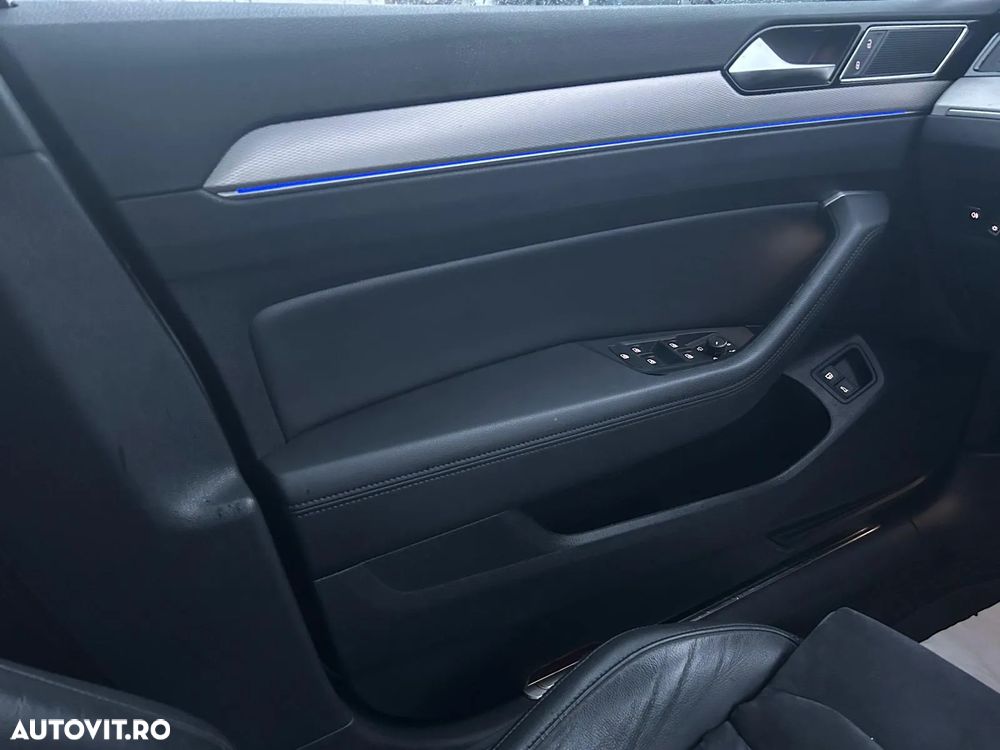 Volkswagen Passat - 19