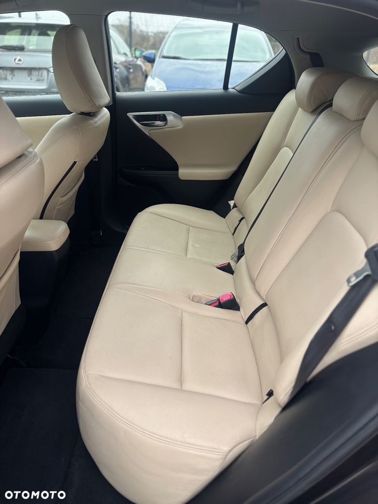 Lexus CT Standard - 24