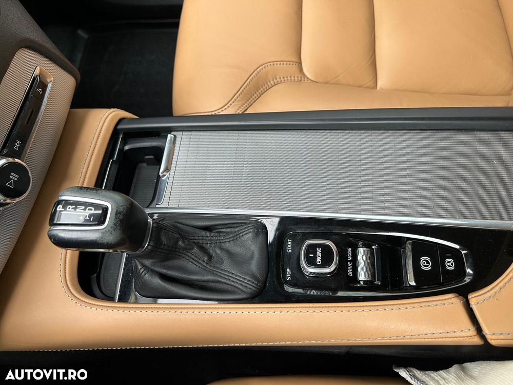 Volvo XC 90 D5 AWD Inscription - 18