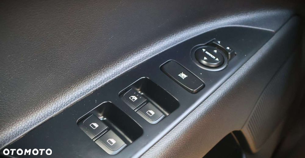 Kia Rio - 28