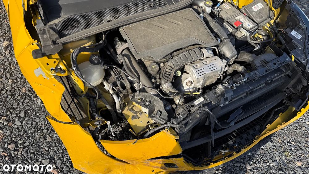 Peugeot 208 ver-1-2-puretech-allure-s-s - 9