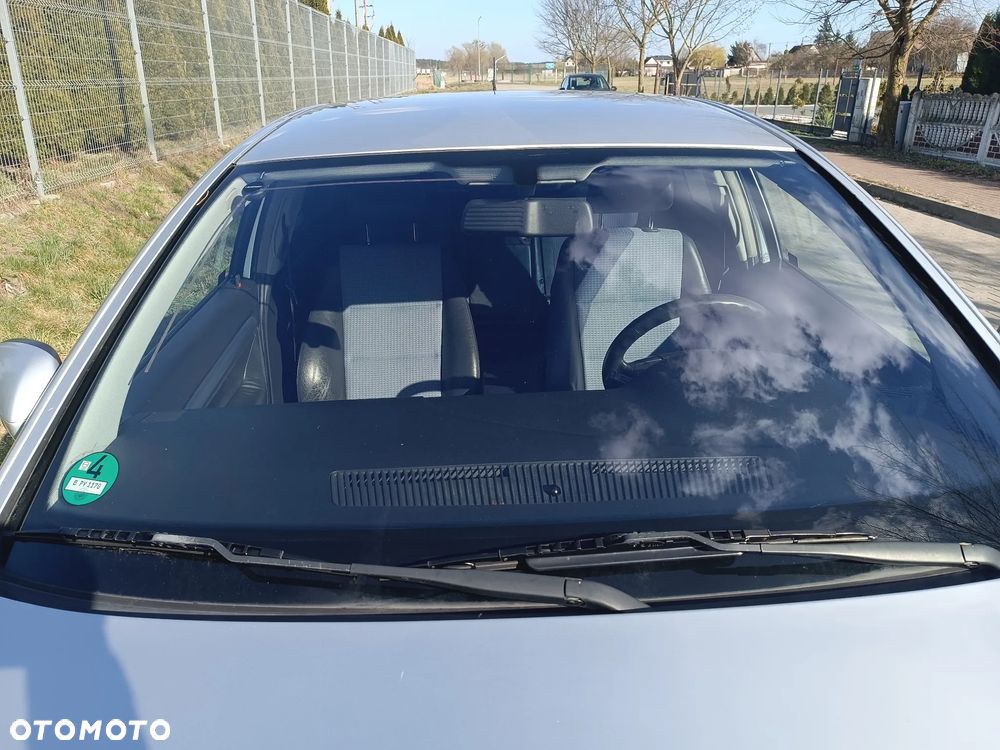 Opel Vectra 2.2 - 29