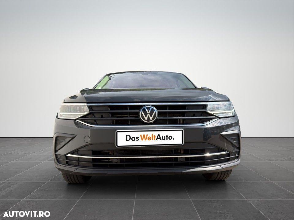 Volkswagen Tiguan - 3