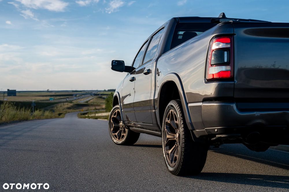 RAM 1500 Crew Cab Shortbed Limited - 19