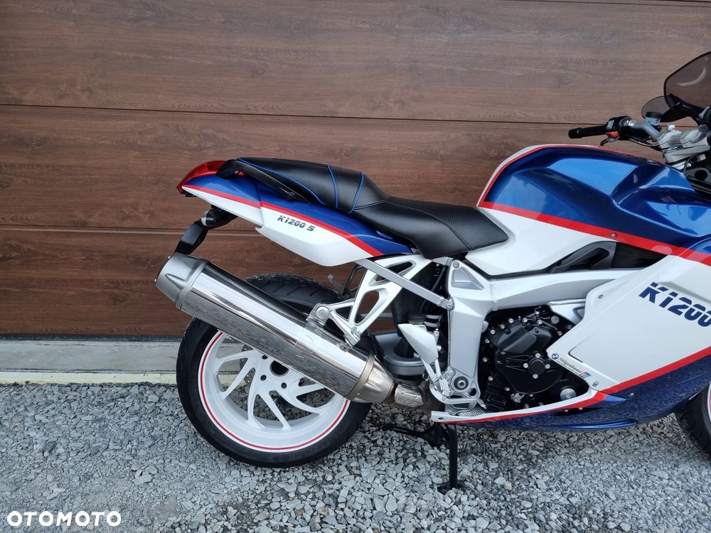 BMW K - 9