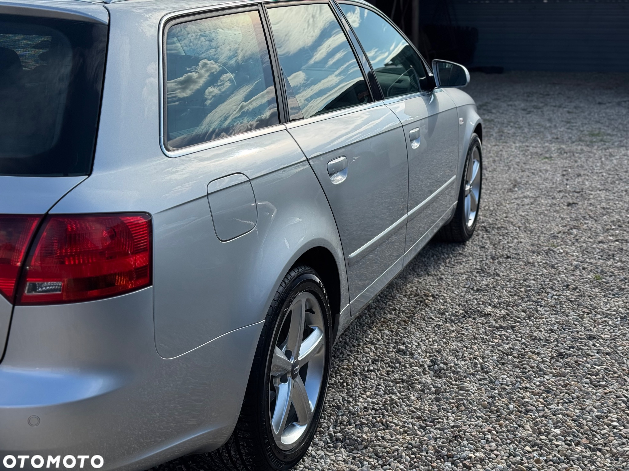 Audi A4 Avant 2.0 TDI DPF - 10