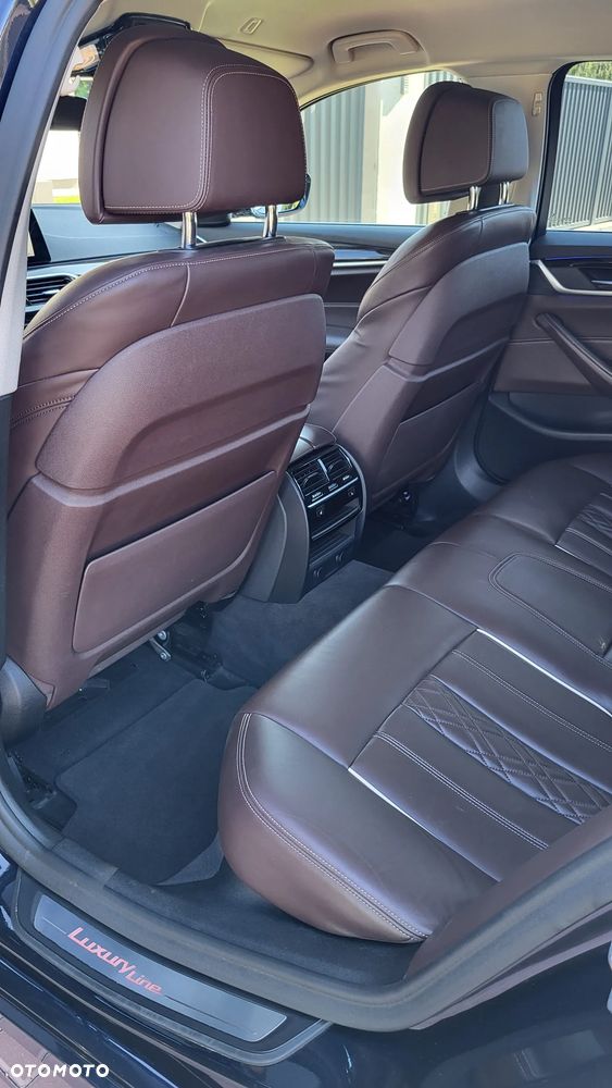 BMW Seria 5 530i xDrive Luxury Line - 12