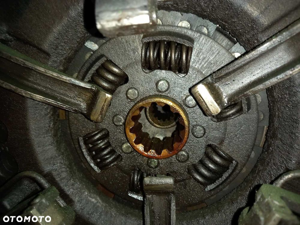 Sprzęgło dwutarczowe docisk tarcza John Deere 5615F - 3